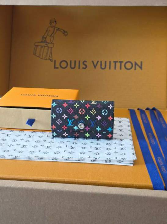 Picture of Louis Vuitton Wallets _SKUfw223582875fw